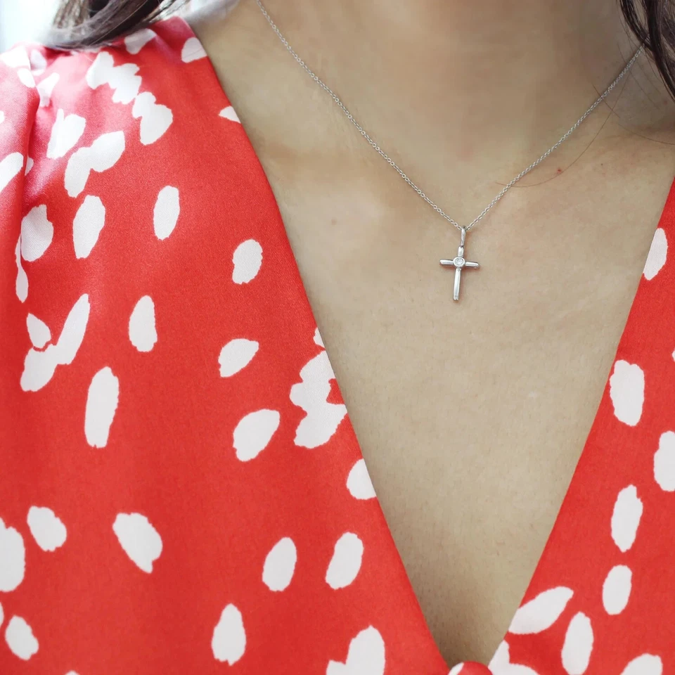 Cross Design With Natural Real Diamonds & Solid 950 Platinum Women's Pendant - Image 3 of 4
