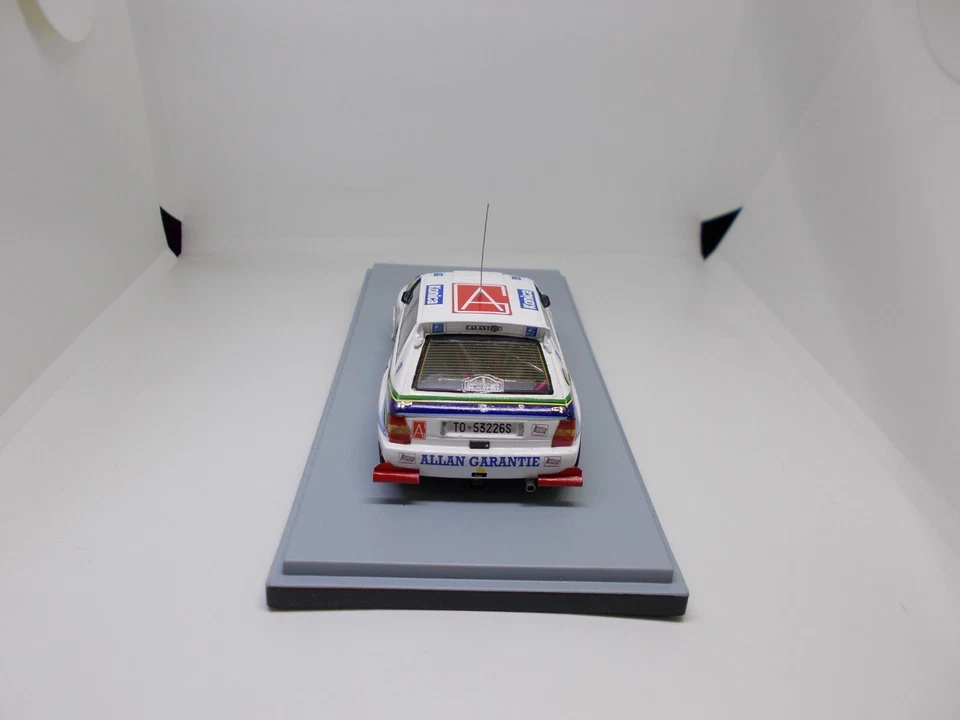 Lancia Delta HF Integrale Baroni Ypres Rally 1992 realizzato su base Spark 1/43 - Immagine 4 di 4