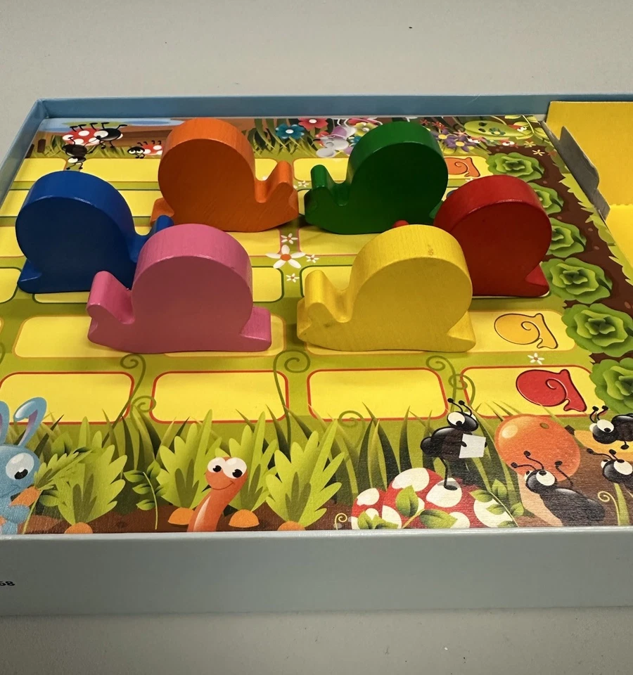 2011 Ravensburger Snail's Pace Race Board Game 6 Wooden Snails - COMPLETE - Image 3 of 4