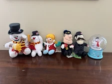 Frosty the Snowman - Plush Toys + Waterless Snow Globe - (Music + Motion)