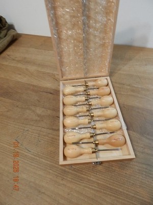 Robert Sorby HAND CARVING Tool Set 12 Pieces Nice High Quality Tools WITH CASE