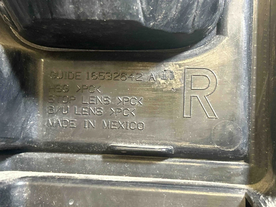 Fits 2006-10 Hummer H3 Right Tail Light OEM:15823510 Foto 3 de 4