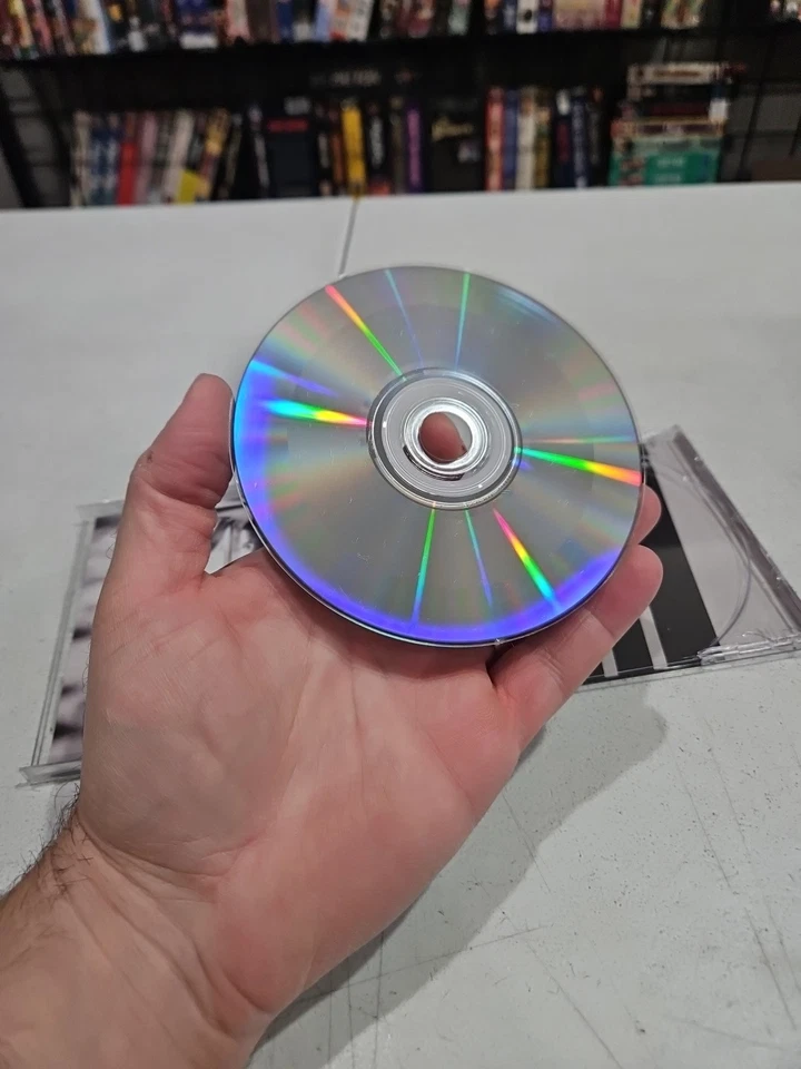 Nick Jonas - Nick Jonas CD 💿 CASE CRACKED - SELLING AS JUST DISC DUE TO CASE Foto 4 de 4