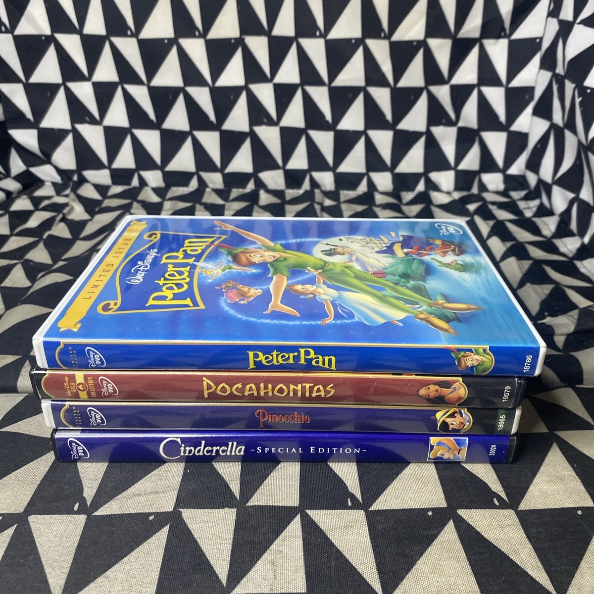 その他 Great Wonders &amp; Splendors of World [DVD] Amazon.com: It's a Big, Big, World - The Sky Above : Carol