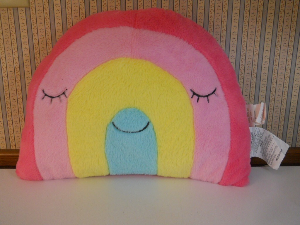Isaac Mizrahi New York soft plush 