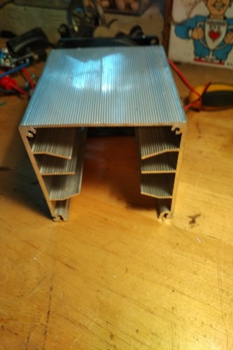 Disipador térmico de aluminio con ventilador para componentes electrónicos - Imagen 2 de 3