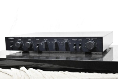 Yamaha C-2A Preamplifier Natural Sound Stereo Control Amplifier