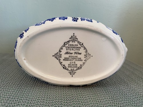 Blue Vine J &G Meakin Vintage English Staffordshire Sterling Genuine Gravy Boat - Picture 2 of 4