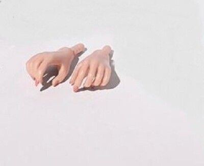 New Integrity Toys BLUSH tone Pair of Gripping Hands REDEFINED LUXURY Kyori Sato