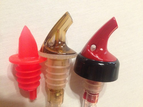 18 Finger Tip Grip Bar Liquor Bottle Measured Pour Spout Dust Cap Cover Pourer Y - 第 10/11 張圖片