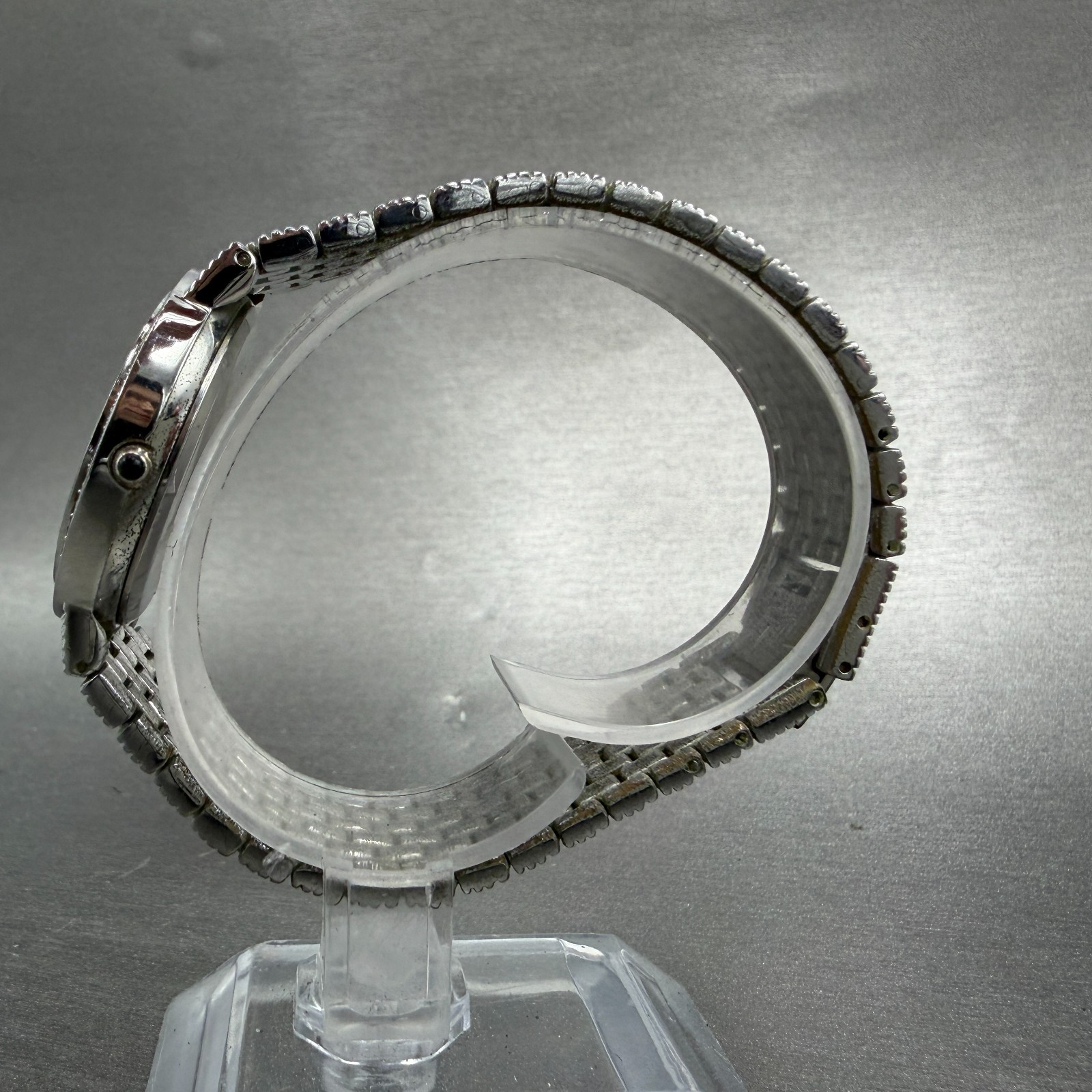 Valentino Roman Watch Unisex 31m Silver Dial Silver Tone Gem Set Bezel New Batt thumbnail 7