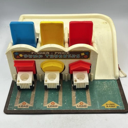 VTG Fisher Price Little People Dump Truckers #979 Garage Gas Station 3 Trucks