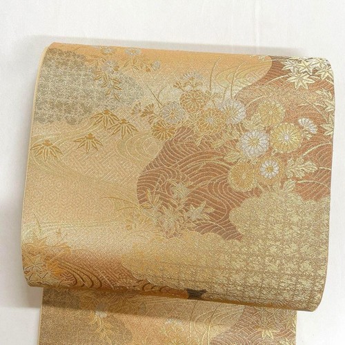 Streamlined Autumn Leaves Chrysanthemums Cloud Pattern Hagi Kuma Obi ...