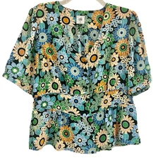 CAbi Happy Top M Retro Floral Short Sleeve Peplum Hem 5900 Daisy Blue White