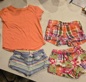 3T,  4T shorts and top.  4 pcs