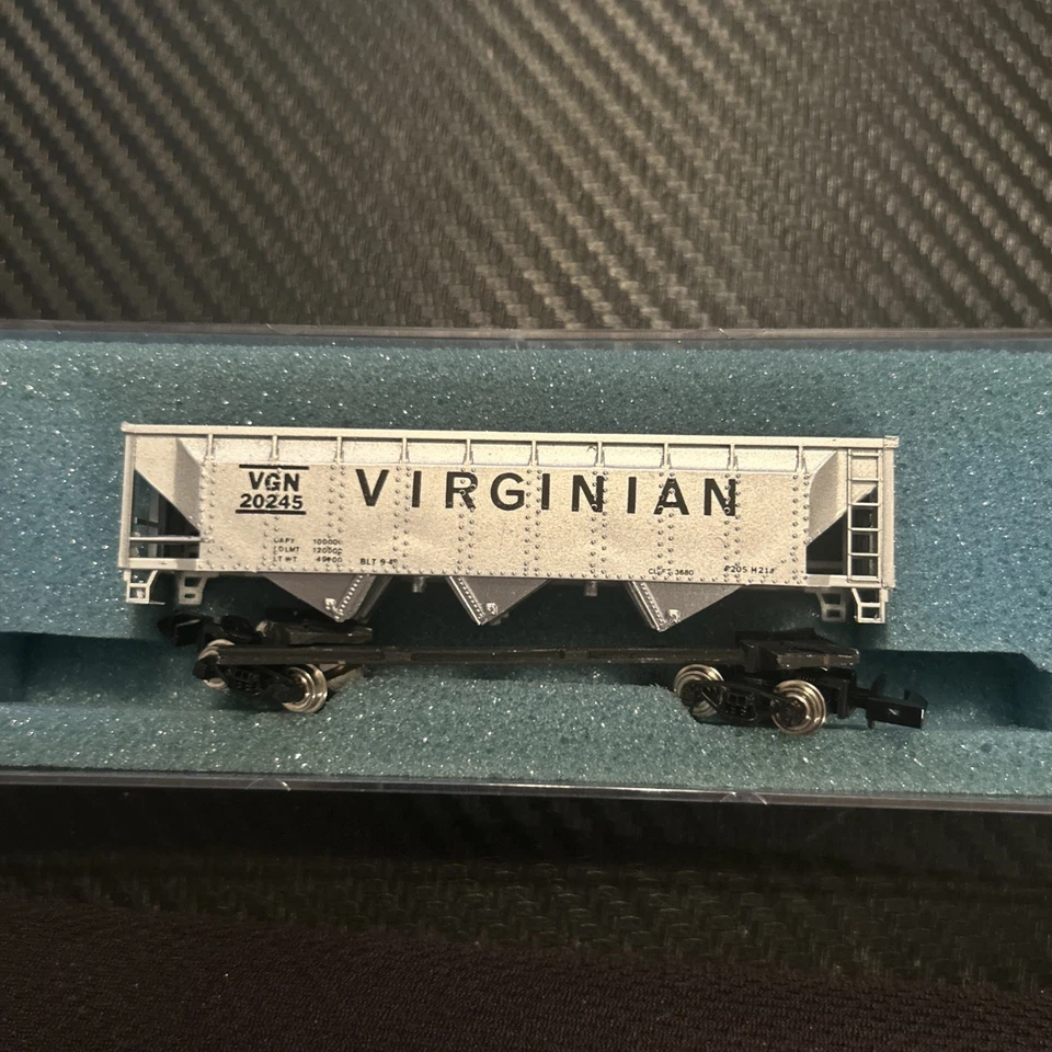 Atlas Micro Trains N Scale #40 Lot Of 4 Ontario Northland & Virginian C-6 - Image 3 of 4