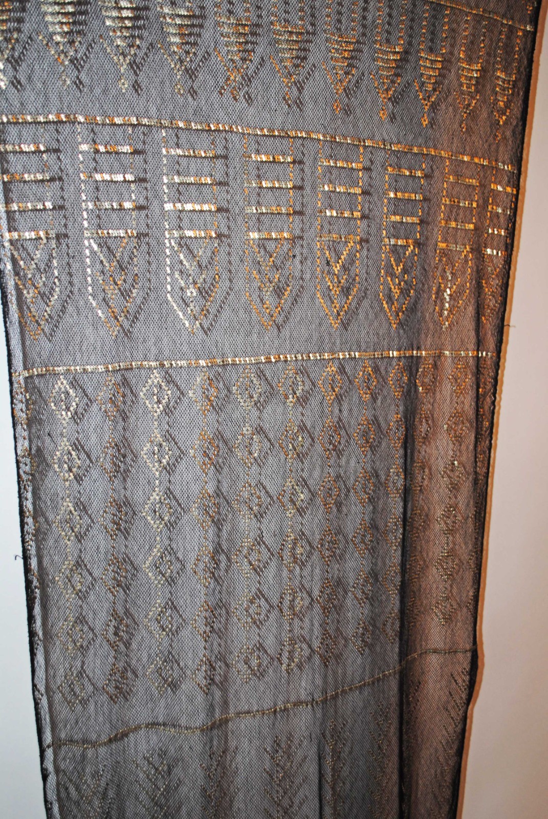 SHIMMERING 1920 BLACK NET & SILVERY SILVER FOIL ASSUIT SHAWL WITH FIGURES image 7