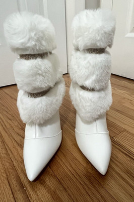 ShoeDazzle Kaleen White Stiletto Booties w/ Gold Rhinestone Accents - Size 8.5