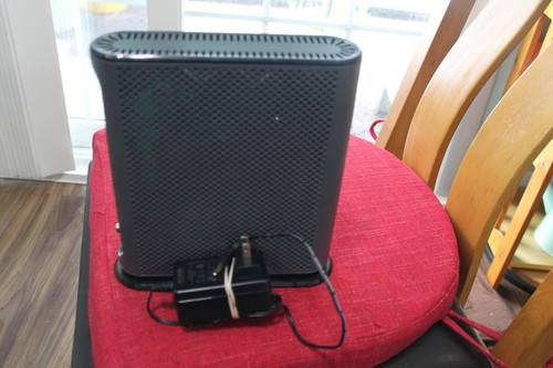 Motorola MG7700 Modem And AC1900 WiFi Router Combo with Power Boost - TESTED! - Picture 2 of 6