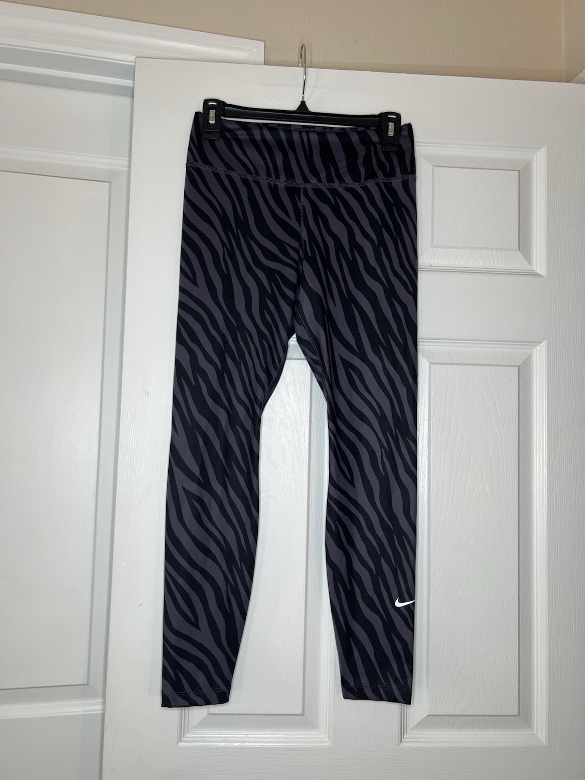 Nike One Dri-Fit Icon 7/8 Purple Black Zebra Print Leggings Women M