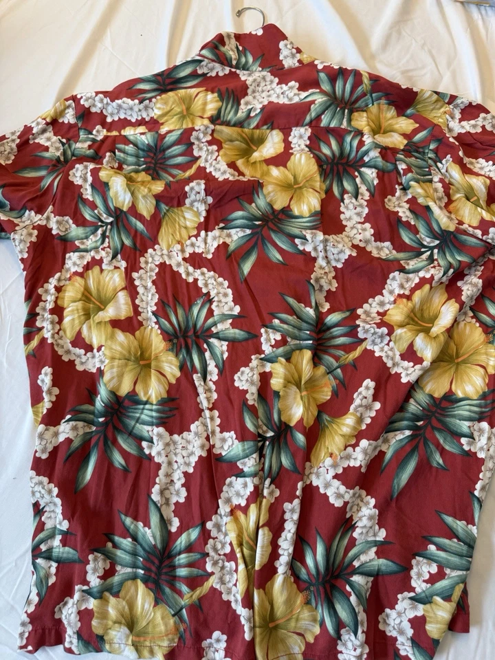 Hilo Hattie Red & White Tropical Floral Button Up Cotton Hawaiian Shirt Mens 3xl - Imagem 3 de 3