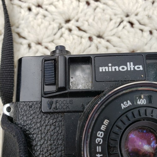 Vtg Minolta Hi-Matic AF Point & Shoot Film Camera 38mm F2.8 Lens JAPAN - Picture 4 of 7
