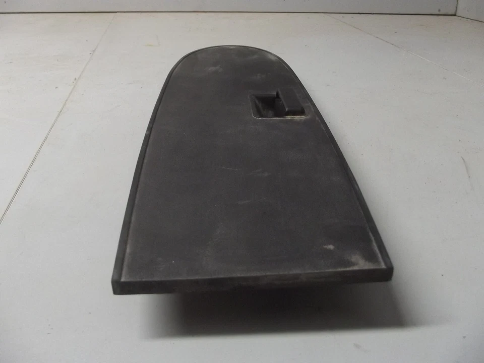 CHEVROLET LUV PICKUP TRUCK INTERIOR GLOVE BOX DOOR LID - Image 3 of 4