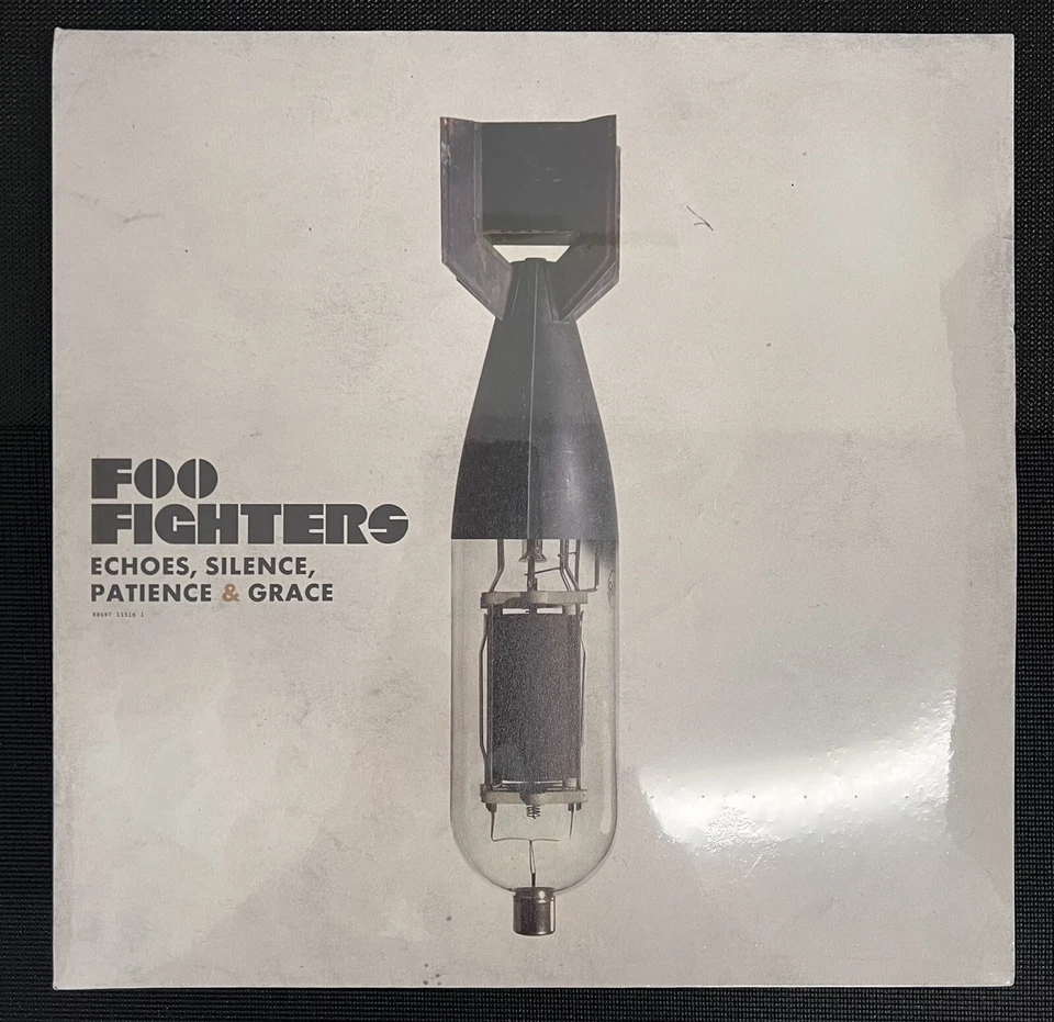 Foo Fighters - ‘Echoes Silence Patience & Grace’ 2xLP Deluxe Gatefold Vinyl, NEW - Image 2 of 4