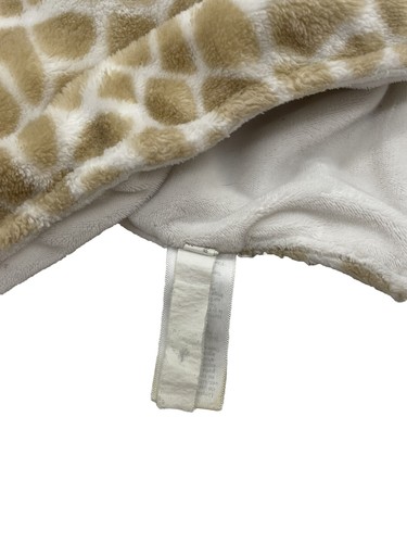Carter’s Giraffe plush blanket lovey pacifier holder Embroidered Eyes Nose - Picture 11 of 13