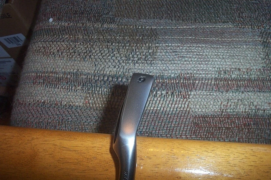 BRAND NEW Wilson Di 5  graphite 6 iron graphite regular mens RH  - Image 2 of 2