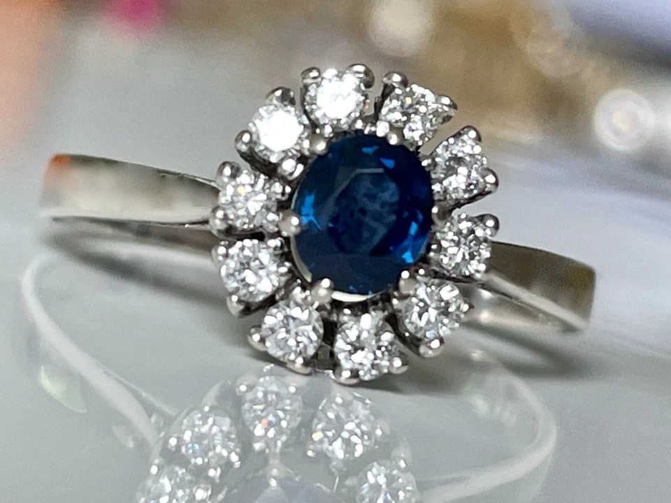 RING 0,86 ct. BRILLANTEN & SAPHIR 585/14 KARAT WEISSGOLD