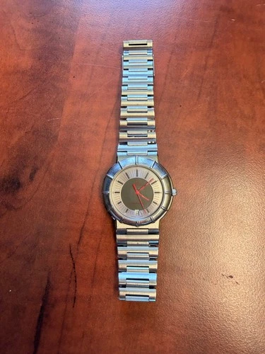 Vintage 1980's Omega Seamaster Dynamic wristwatch, stainless steel, WORKING.