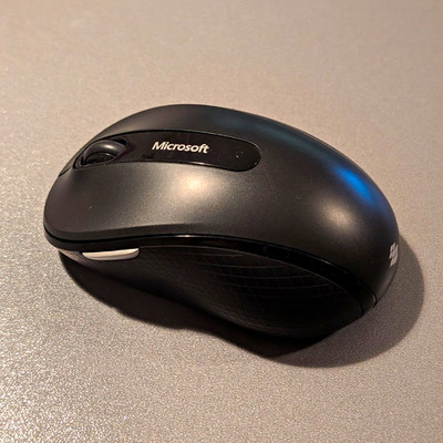 Microsoft Wireless Mobile Mouse 4000 Mini-Maus Schwarz mit Scrollrad