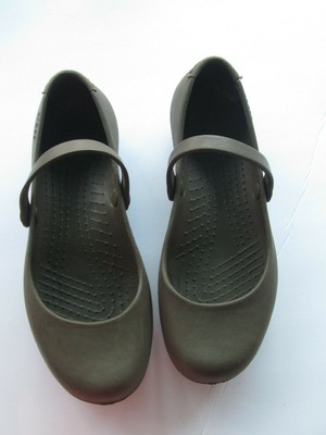 crocs alice work flat
