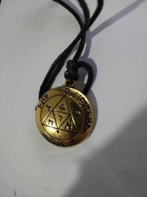 KING SOLOMON GOLD AMULET PENDANT NECKLACE PROTECT LUCKY POSITIVE ENERGY HEALTH
