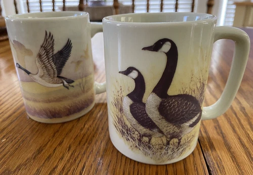 2 Vintage Otagiri Japan Flying Duck Decoy Geese Coffee Mugs 4" Awesome!