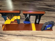 World of Nintendo Super Mario DELUXE Dungeon Playset Missing 3 Pieces