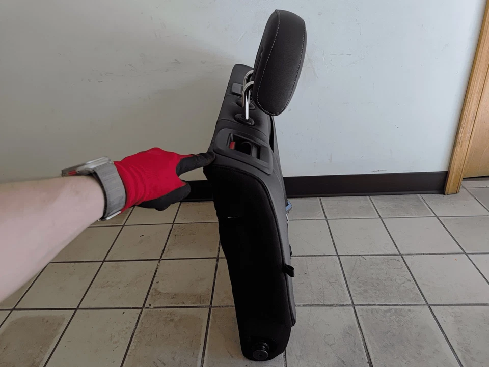 Cojín superior asiento lateral derecho pasajero Buick Envista 2024-2025 OEM Foto 3 de 4