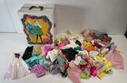 Vintage 1968 Mattel The World of Barbie White Doll Trunk Carrying Case & Clothes
