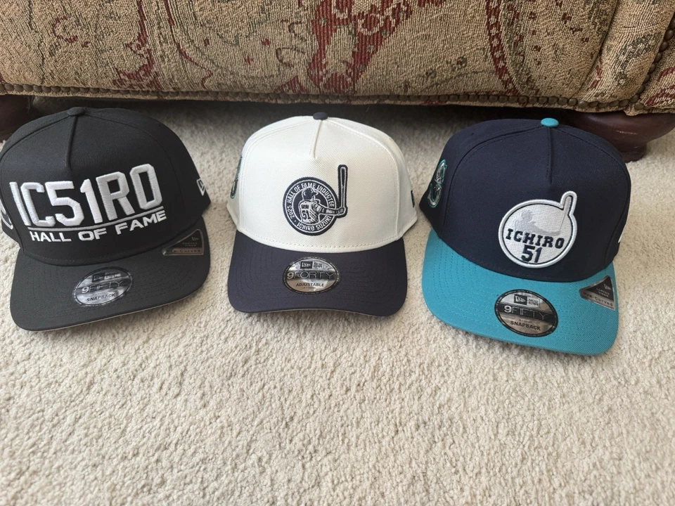 Ichiro Suzuki Hall of Fame Hat Lot w/Program  & Exclusive Patch Tribute Mariners - Image 2 of 4