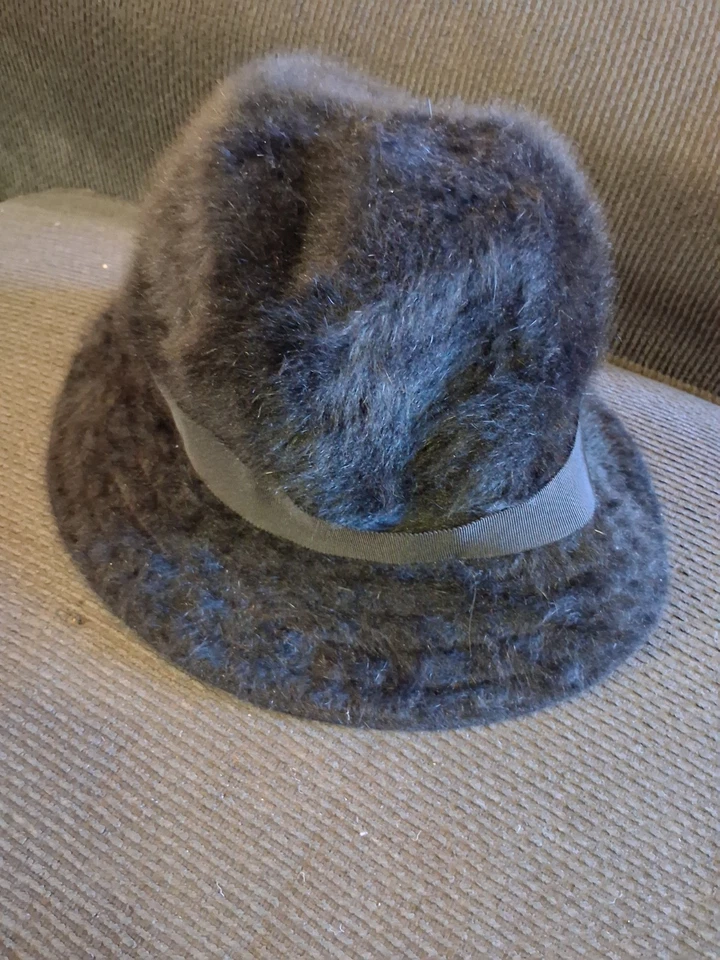 DE COLECCIÓN Kangol Cubo Sombrero NEGRO Furgora Difuso Angora Mezcla Talla Única Foto 2 de 3