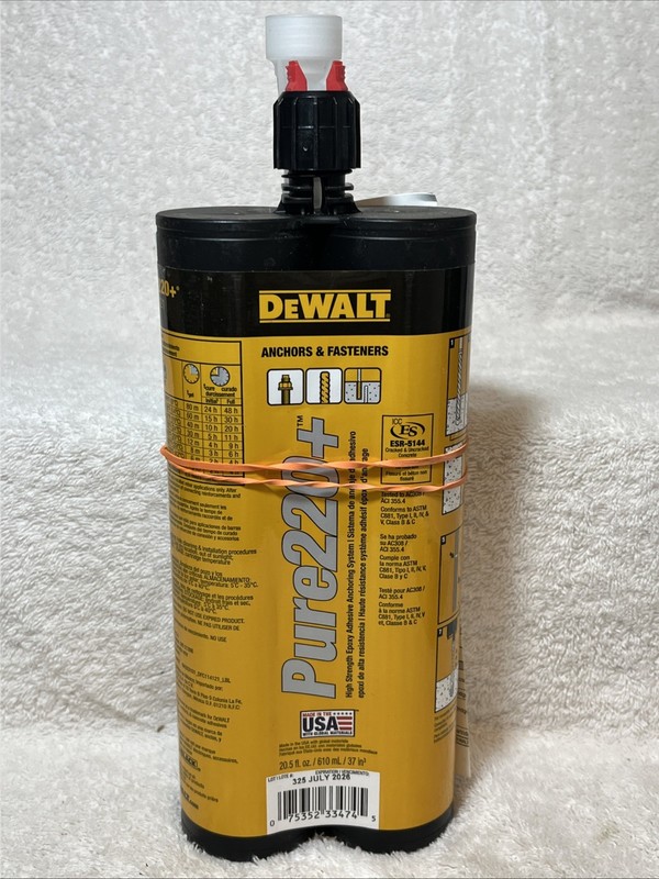NEW Dewalt Pure220+ 20.5 Fl Oz  EXP 6/2026
