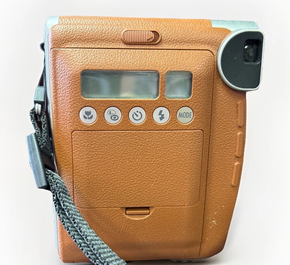 Fujifilm INSTAX Mini 90 Neo Classic Fuji Instant Camera Brown - Image 2 of 4
