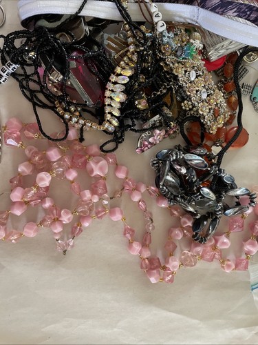 3 Pfund Pfund Trödel Schmuck gebrochen verworren andere Artikel Verschiedenes wie auf Fotos gezeigt - Bild 10 von 17