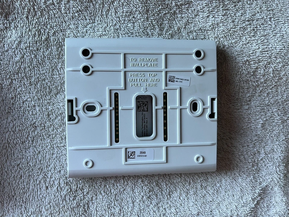 Honeywell Home TH8321WF  VisionPRO 8000 WiFi Programmable - White - Image 3 of 4