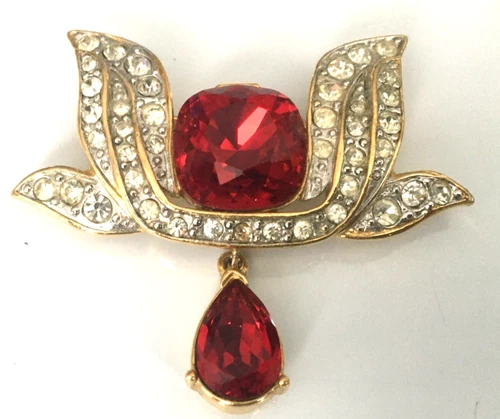 Vintage Brooch Pin SIGNED TRIFARI Red Clear Rhinestone Gold tone Jewelry lot y