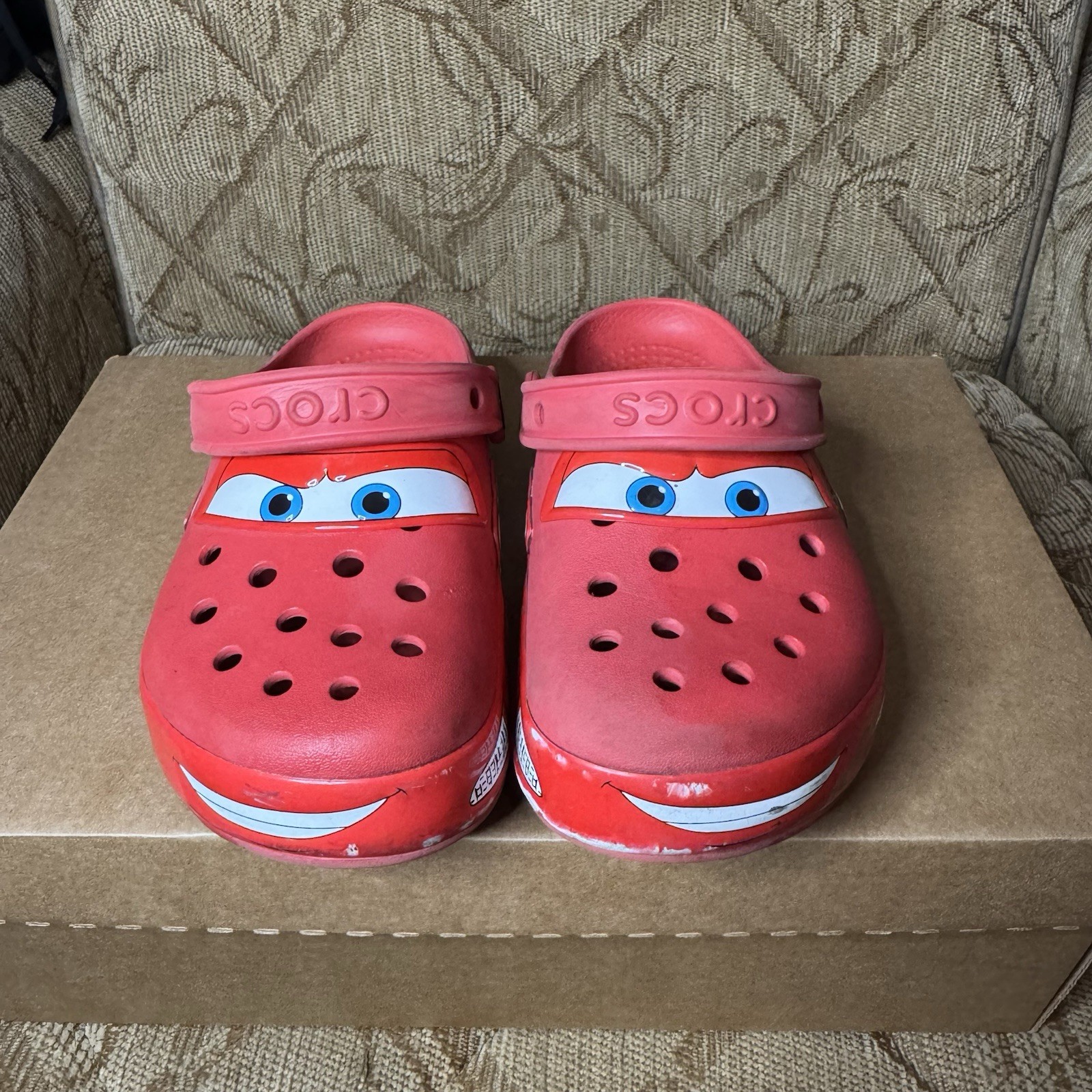 Lightning McQueen Crocs Disney Red Kids Size J1  Regular Crocs Don’t Light Up
