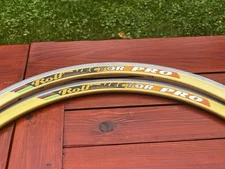 Vintage Pair ROLF VECTOR PRO RIMS GOLD 700c 16h Clincher Quantity 2 Nice!