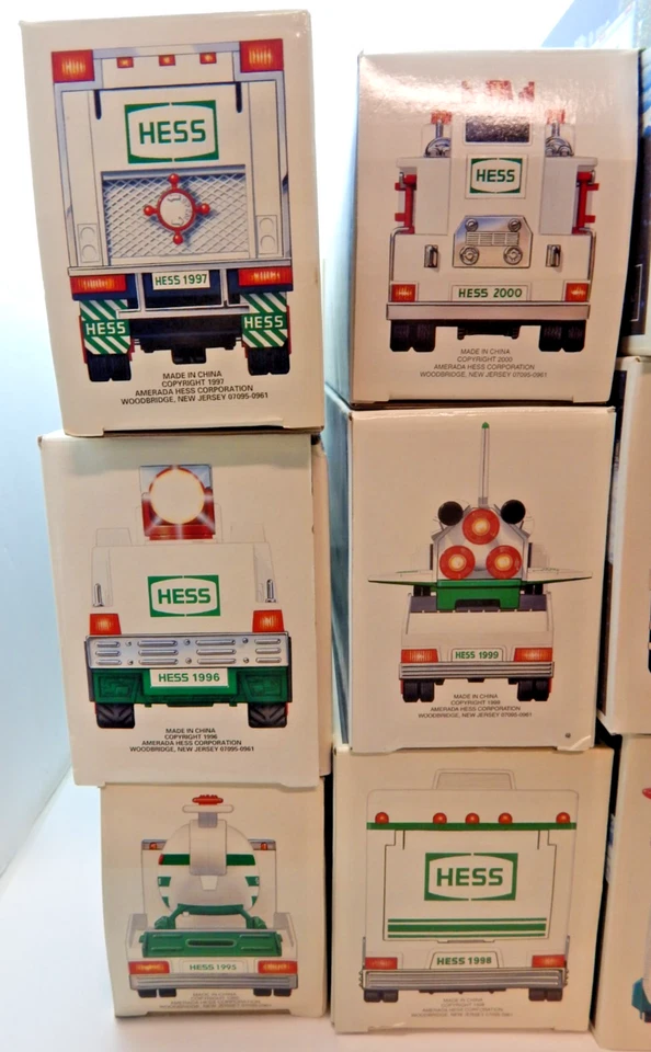 Nunca Exhibidos 15 Camiones Hess Años 1995-2009 Todos Comprados en Gasolinera Hess Foto 2 de 4