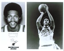 Guard Junior Bridgeman Milwaukee Bucks 8x10 1975 +/-